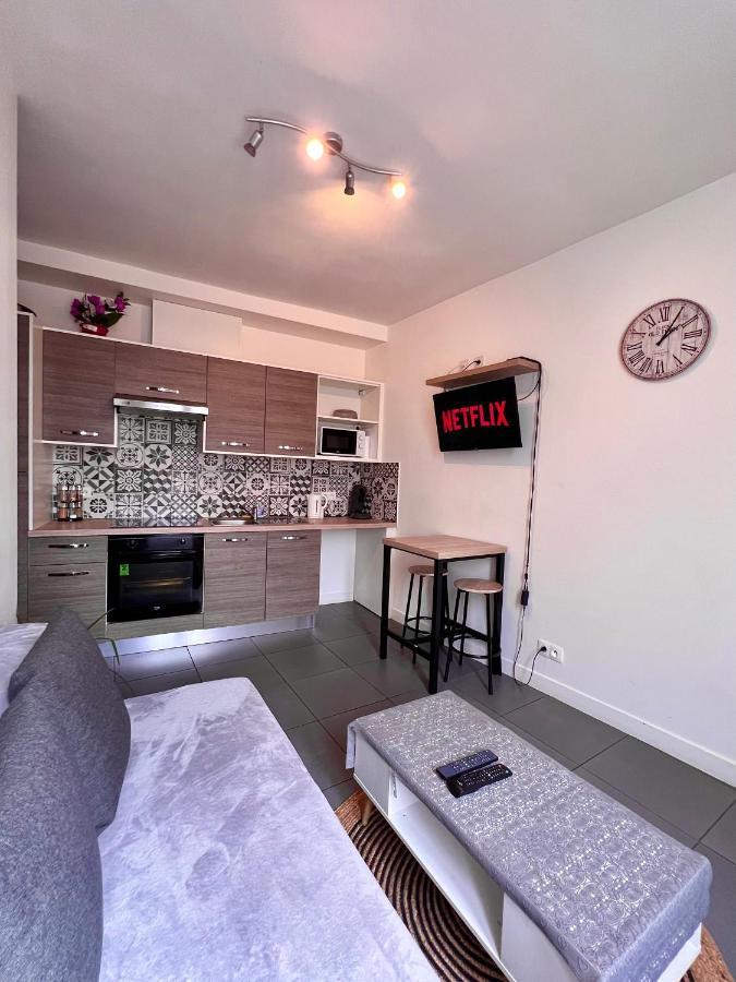 Logesty Home Proche Paris Et Metro Pantin Exterior photo